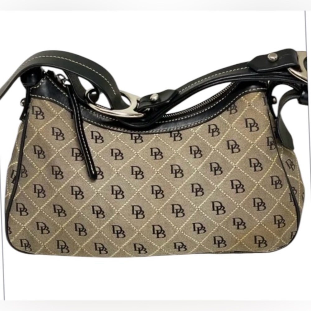 Dooney & Bourke women’s Signature canvas tan & black Boho shoulder handbag/purse